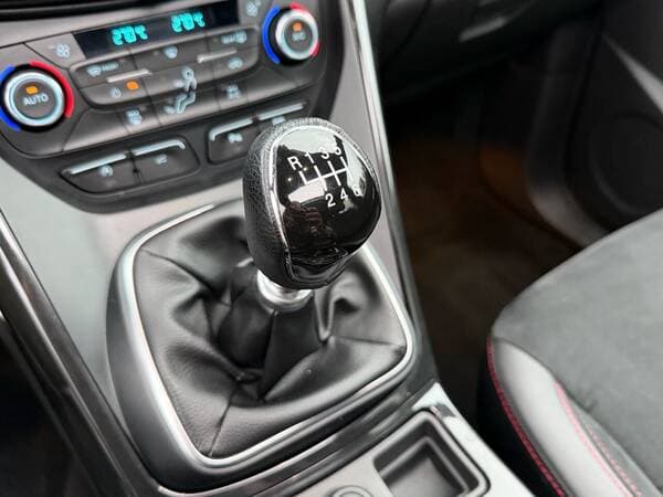 2019 Ford Kuga — Miniatură 17