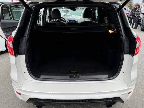 2019 Ford Kuga — Miniatură 25