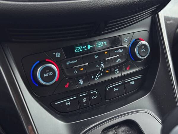2016 Ford C-MAX — Miniatură 13