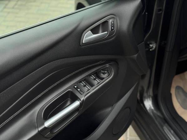 2016 Ford C-MAX — Miniatură 16