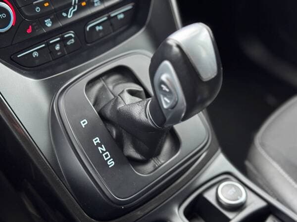 2016 Ford C-MAX — Miniatură 14