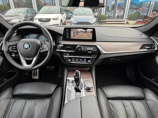 2017 BMW 530 — Miniatură 10