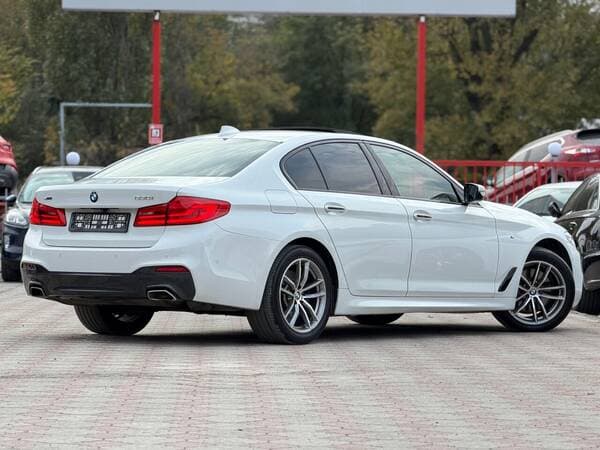 2017 BMW 530 — Miniatură 3