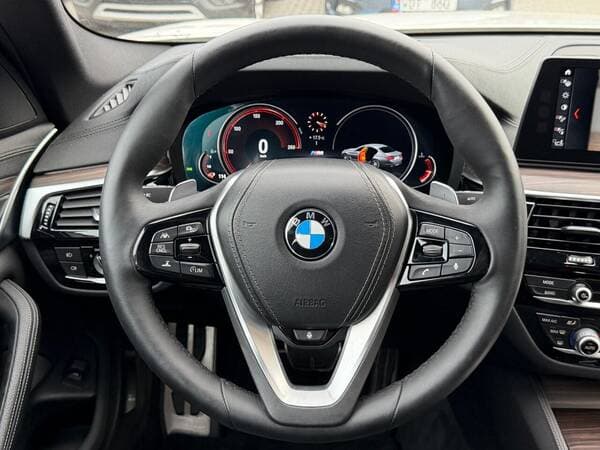 2017 BMW 530 — Miniatură 11