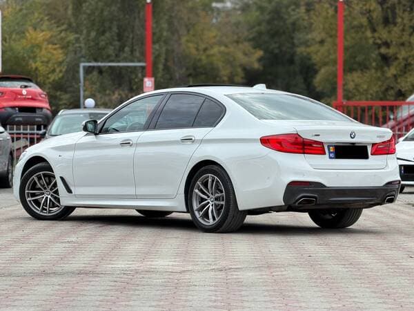 2017 BMW 530 — Miniatură 4