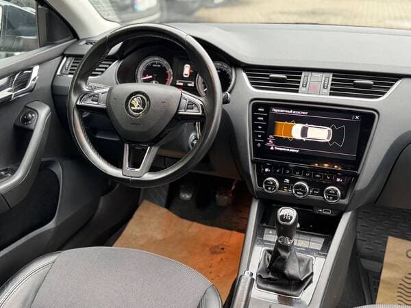 2019 Skoda Octavia — Miniatură 8