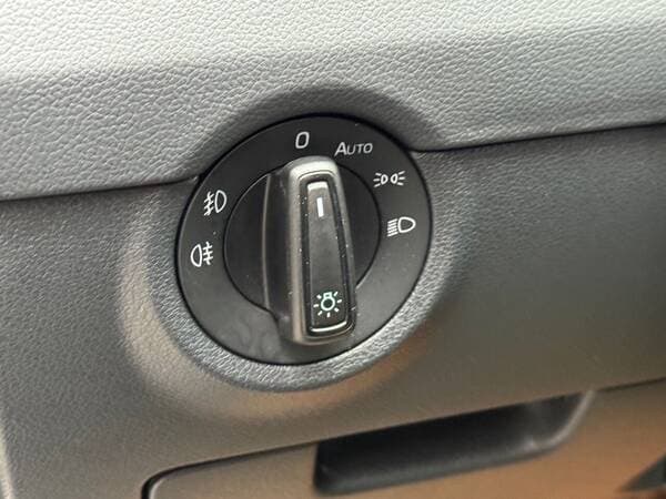 2019 Skoda Octavia — Miniatură 13