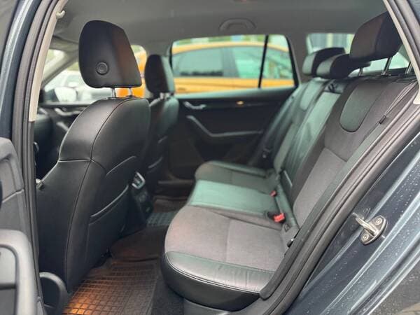 2019 Skoda Octavia — Miniatură 16