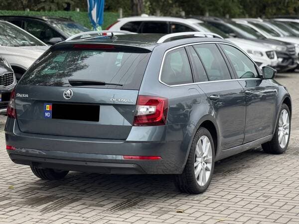 2019 Skoda Octavia — Miniatură 3