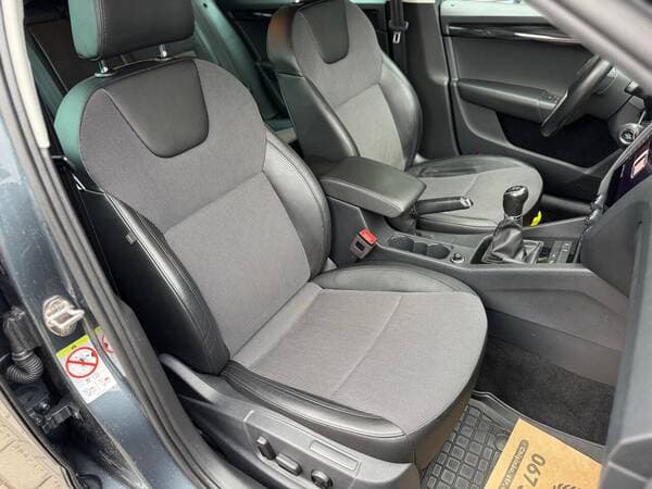 2019 Skoda Octavia — Miniatură 6