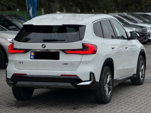 2023 BMW X1 2.3D — Miniatură 4