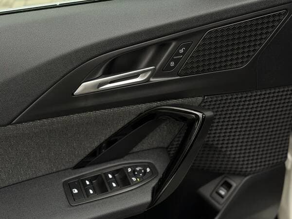 2023 BMW X1 2.3D — Miniatură 17