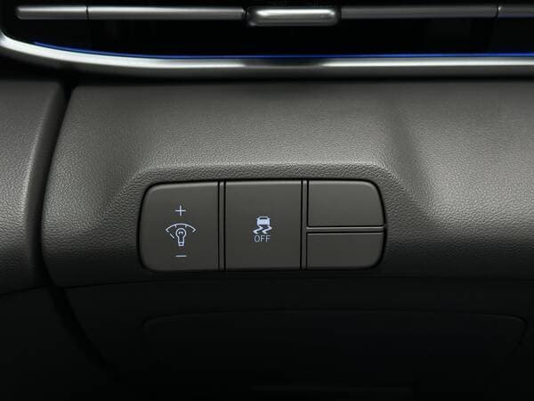 2024 Hyundai Elantra — Miniatură 18
