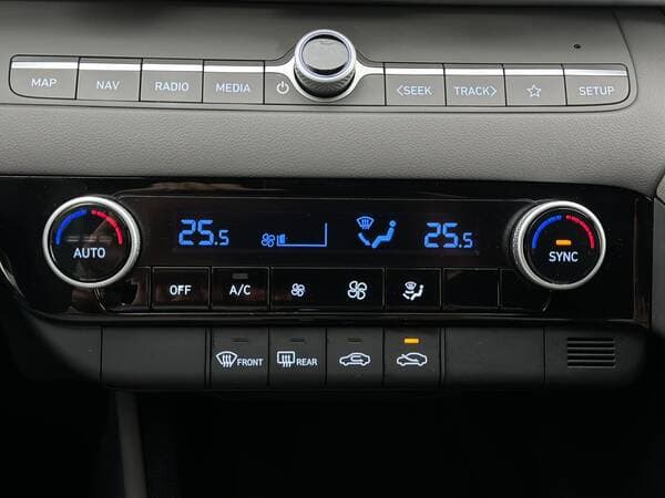 2024 Hyundai Elantra — Miniatură 16
