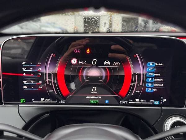 2024 Mercedes E 53 AMG — Miniatură 14