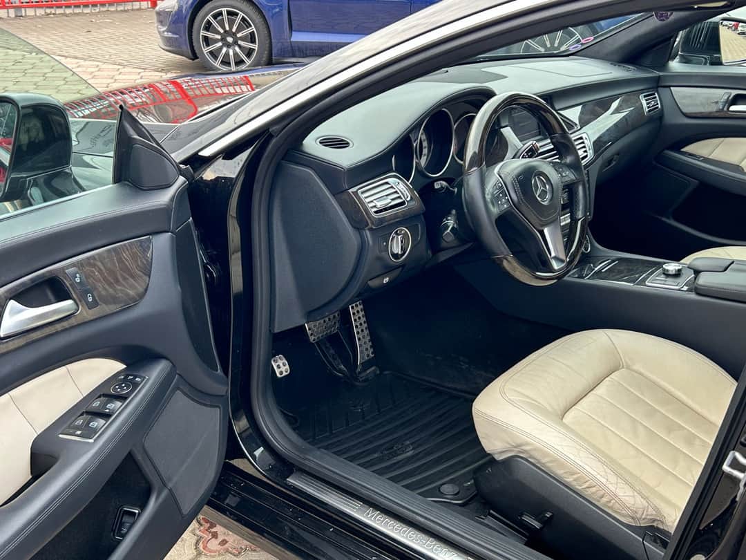 Mercedes CLS 350 5