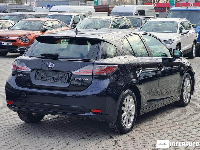 Lexus CT 200h 2