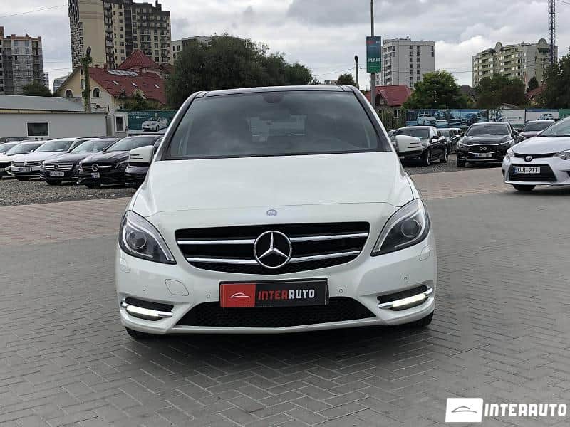 Mercedes B 180 3