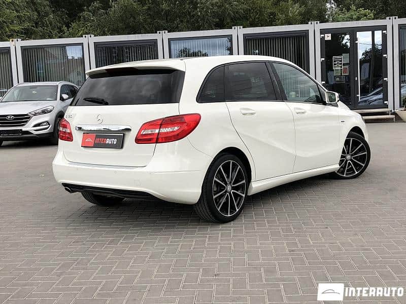 Mercedes B 180 4