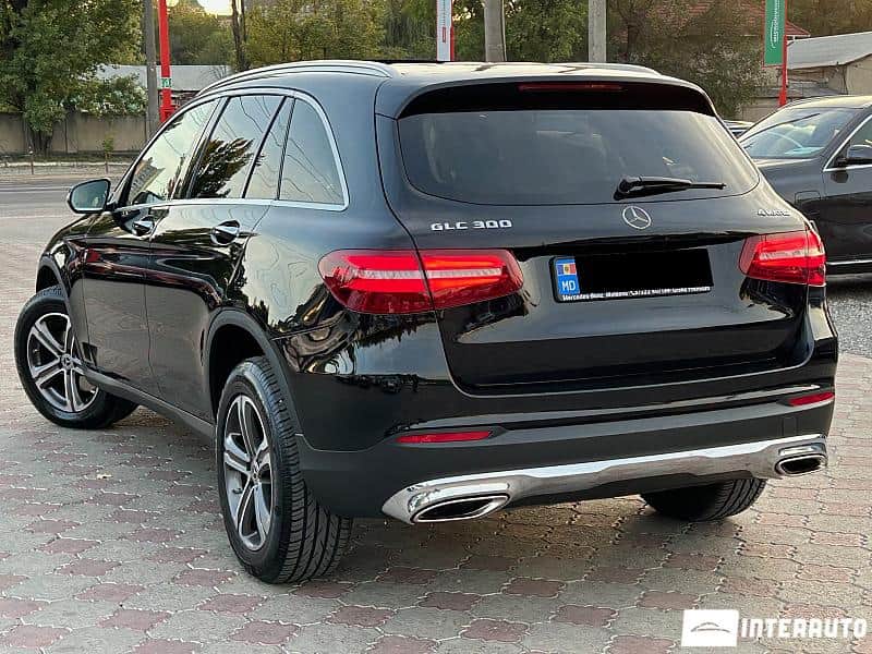 Mercedes GLC 300 2