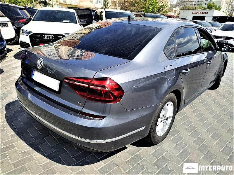 Volkswagen Passat 2