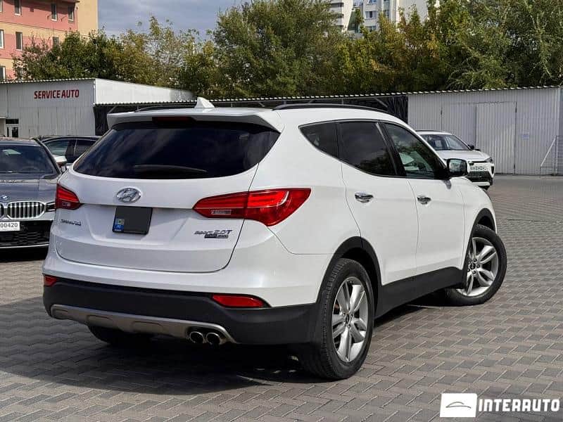 Hyundai Santa Fe 4