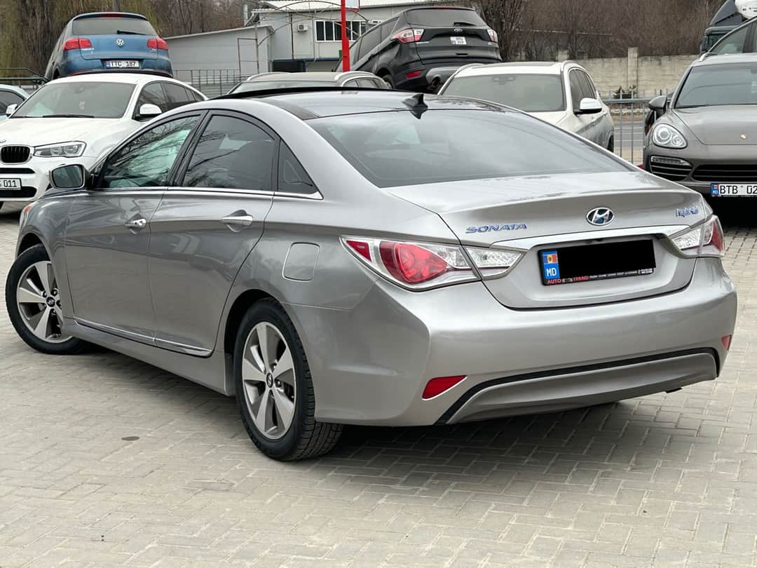 Hyundai Sonata 4