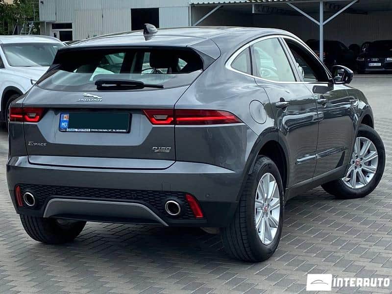 Jaguar E-Pace 4