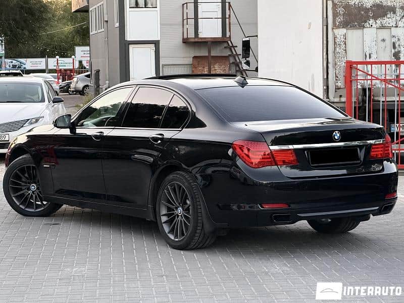 BMW 730 2