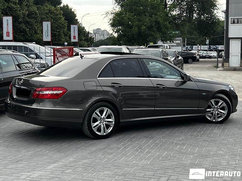 Mercedes E 220 4