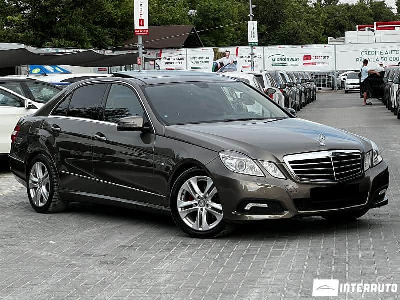 Mercedes E 220 3