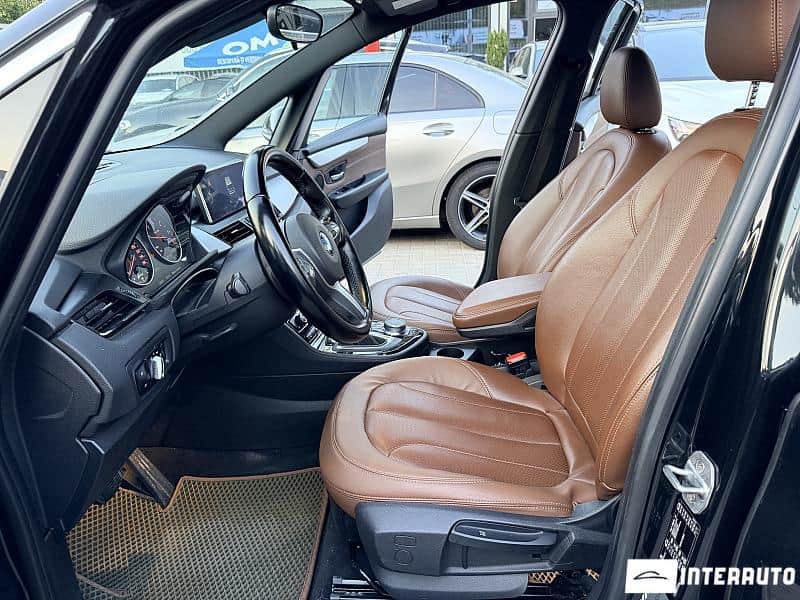 BMW 216d 5