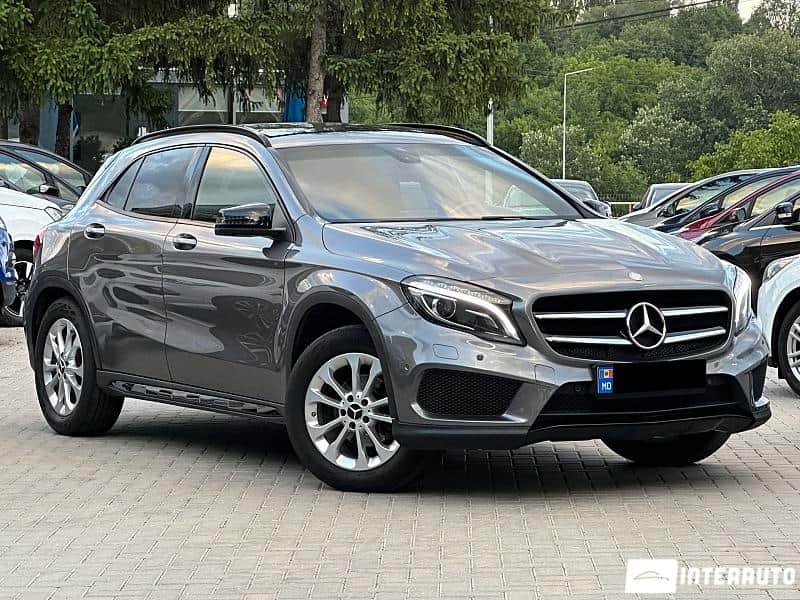 Mercedes GLA 180 2015