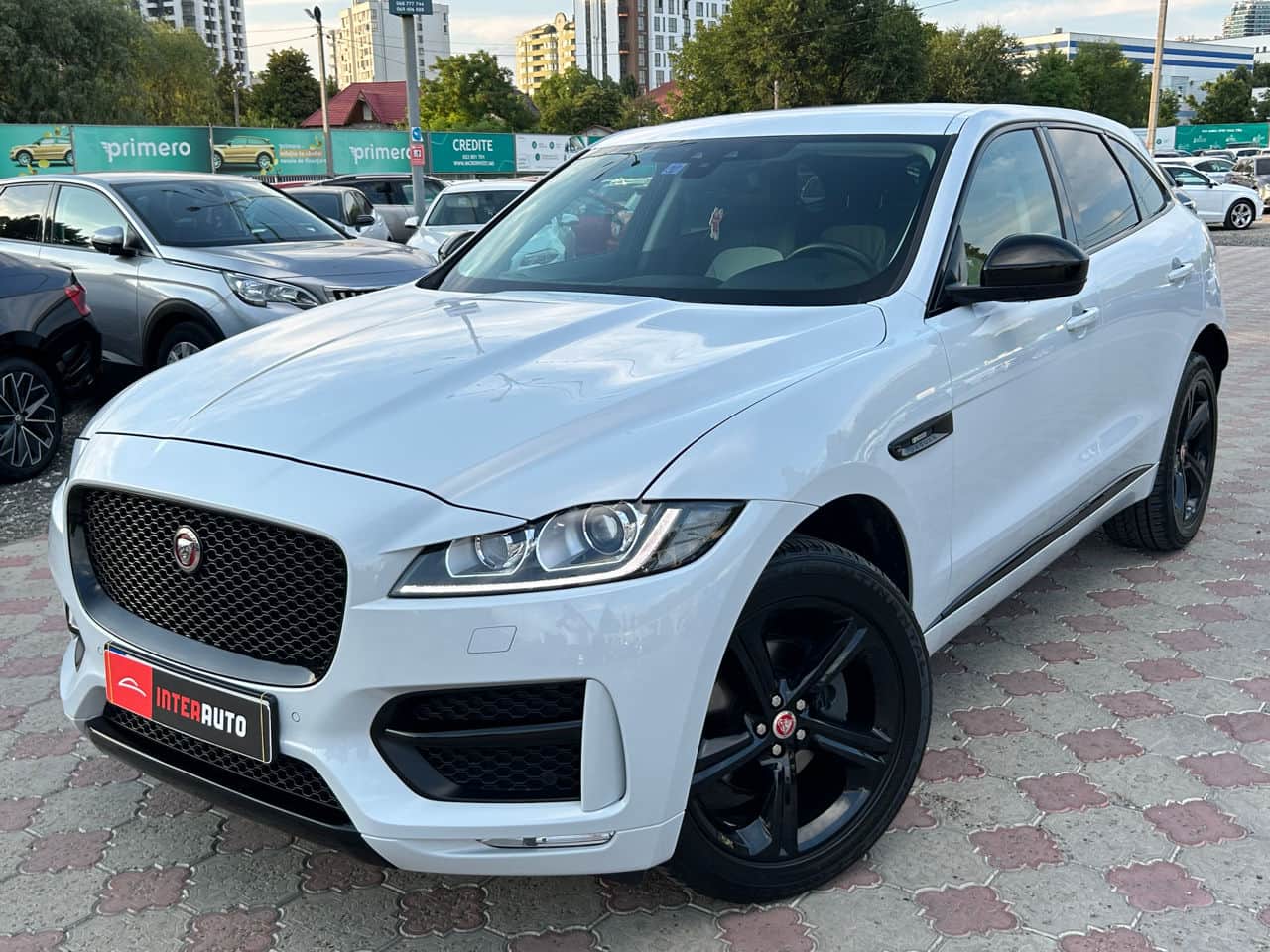 Jaguar F-Pace 2016