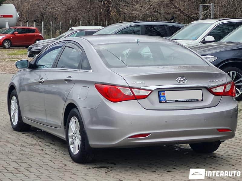 Hyundai Sonata 4