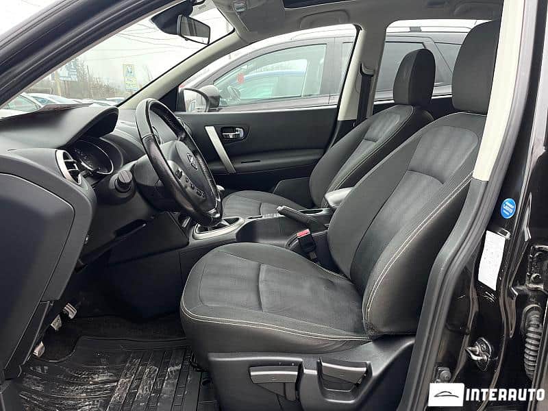 Nissan Qashqai+2 5