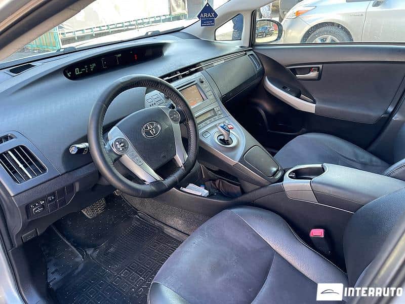 Toyota Prius 5