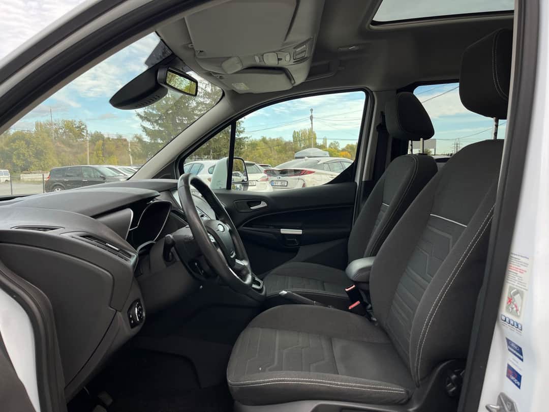 Ford Tourneo Connect 5