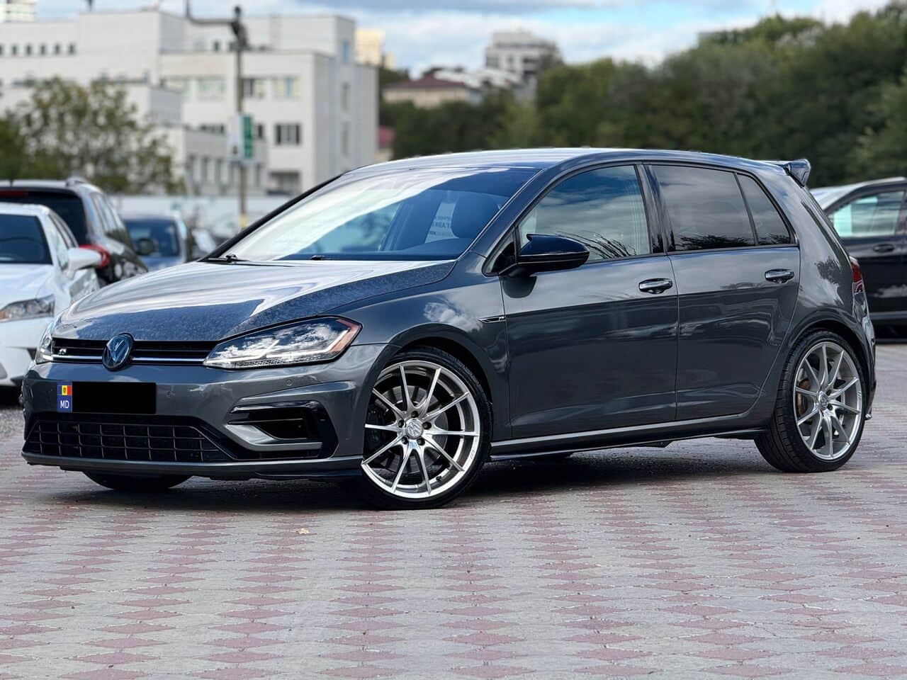 2018 Volkswagen Golf R