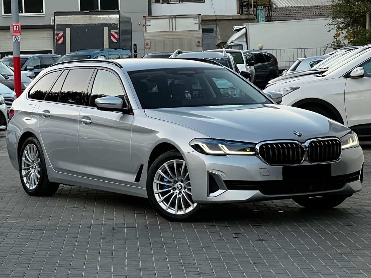 BMW 530e 2021