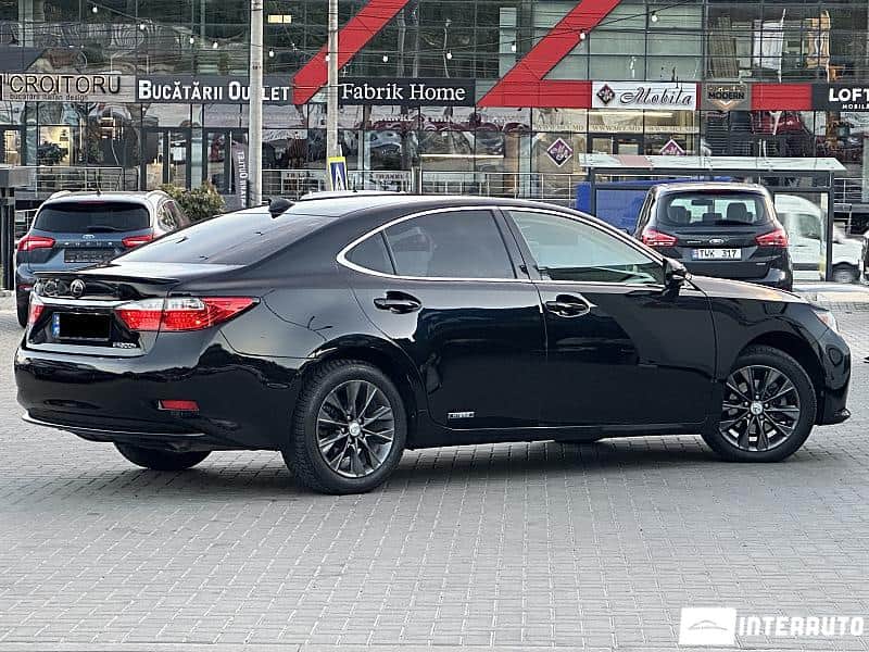 Lexus ES 300h 3