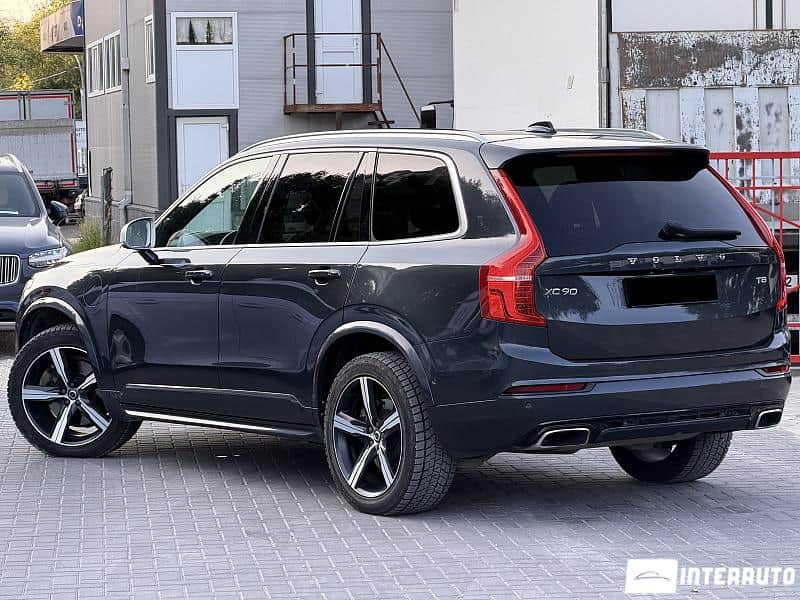 Volvo XC 90 2