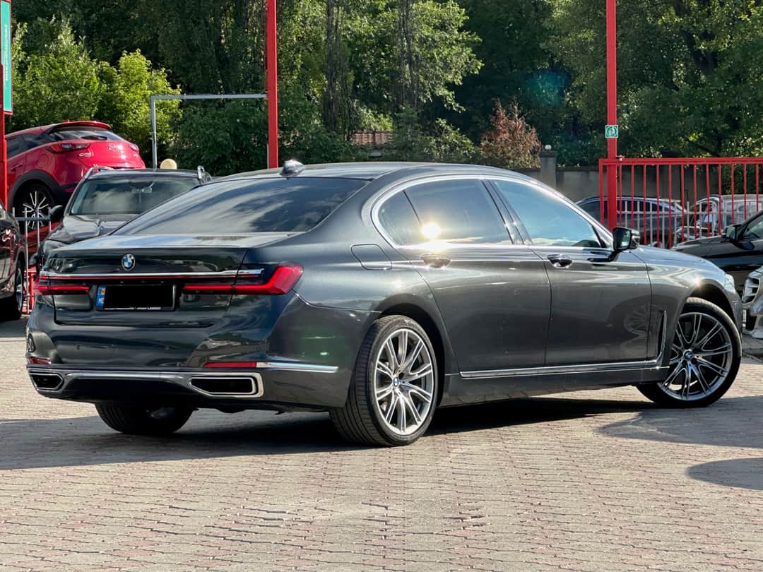 BMW 730 3