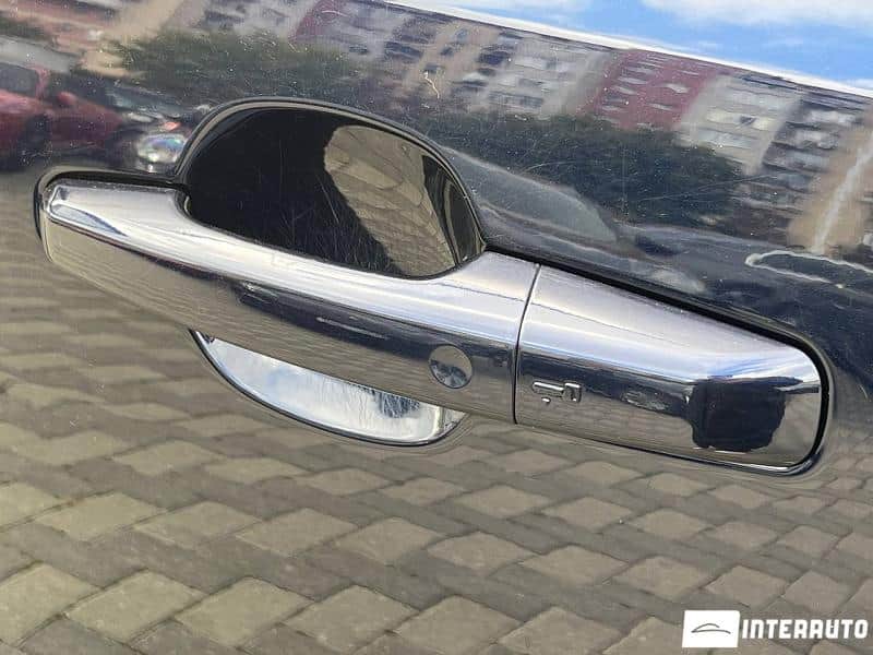 Jaguar F-Pace 5