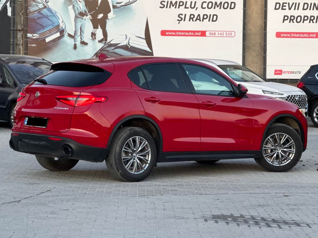 Alfa Romeo Stelvio Sprint 3
