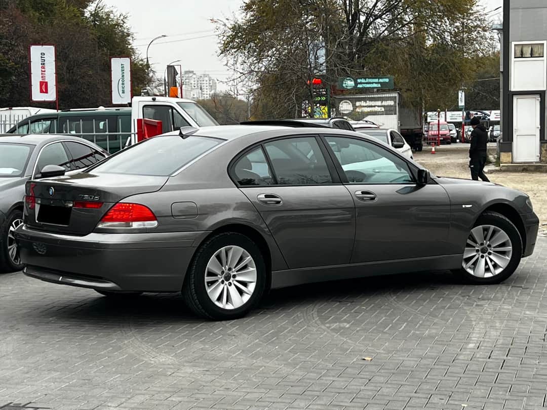 BMW 730 3