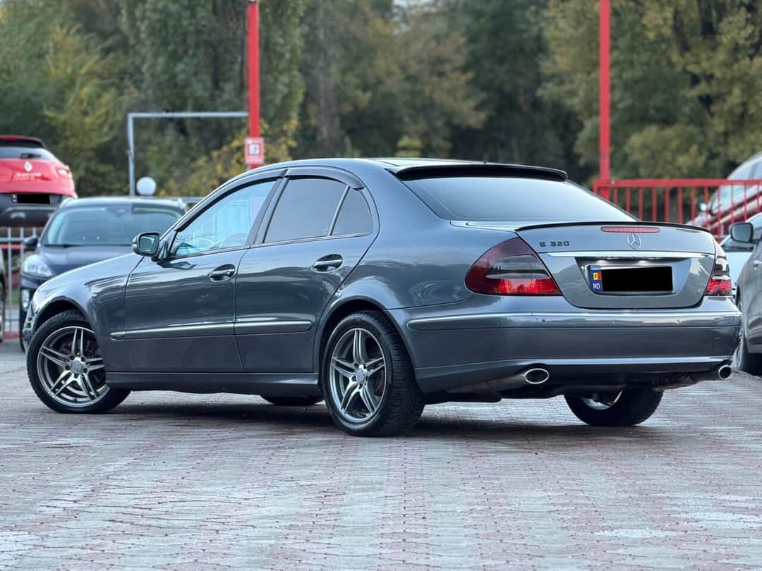 Mercedes E 320 4