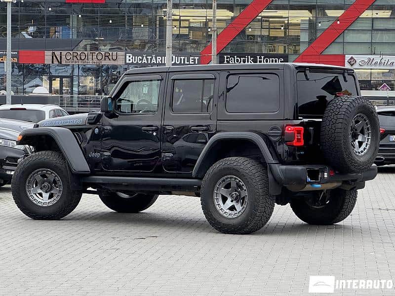 Jeep Wrangler 4