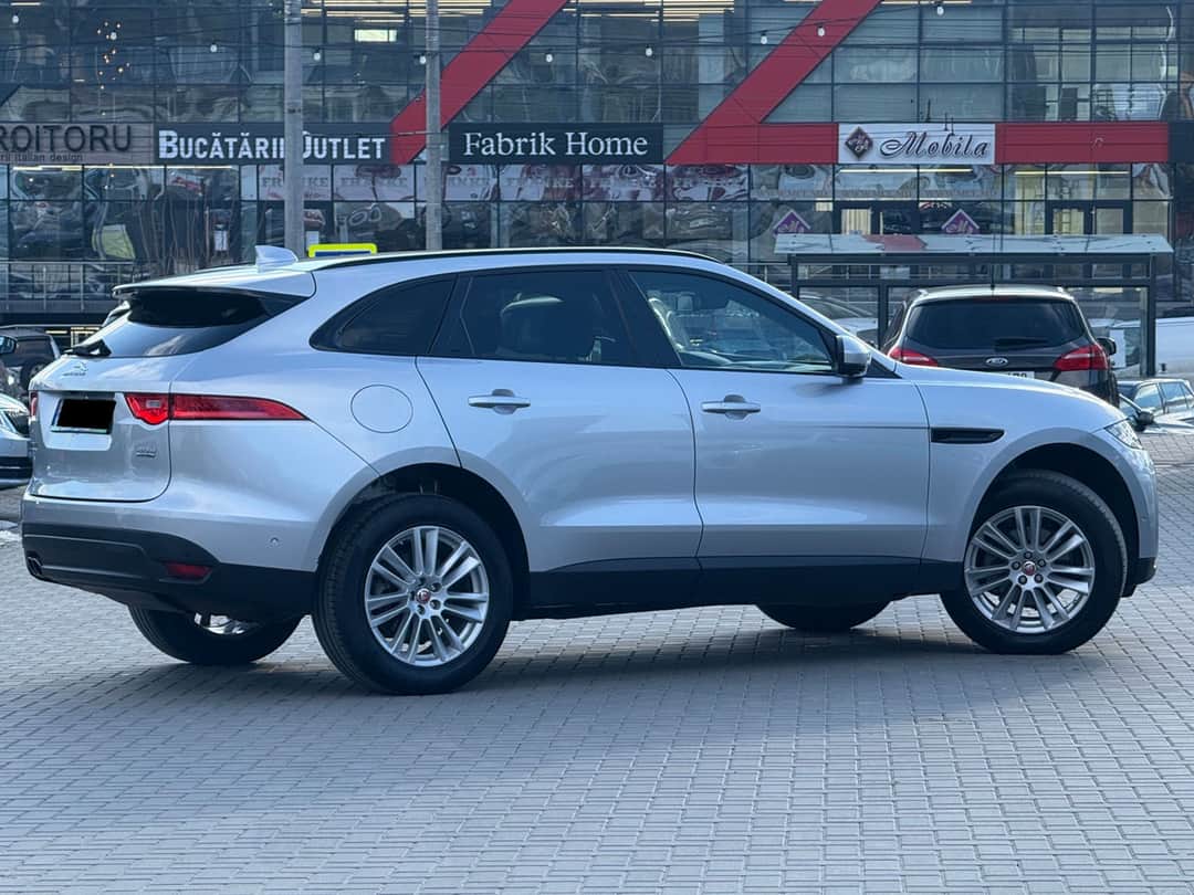 Jaguar F-Pace 4