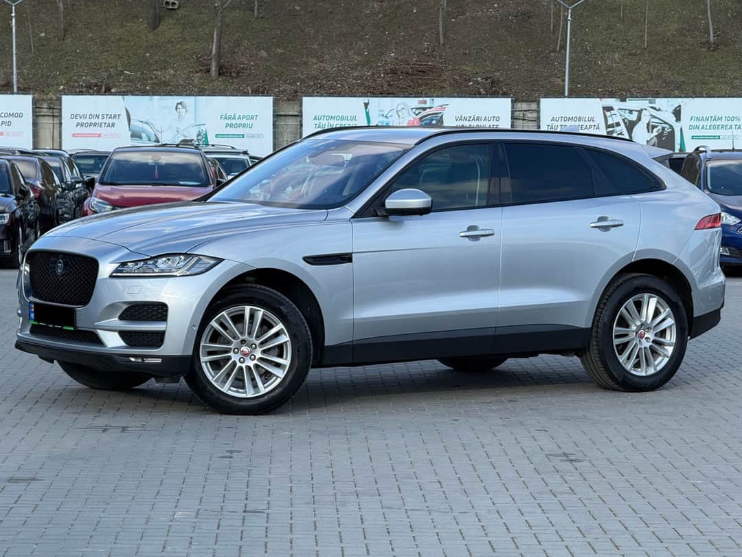 Jaguar F-Pace 2